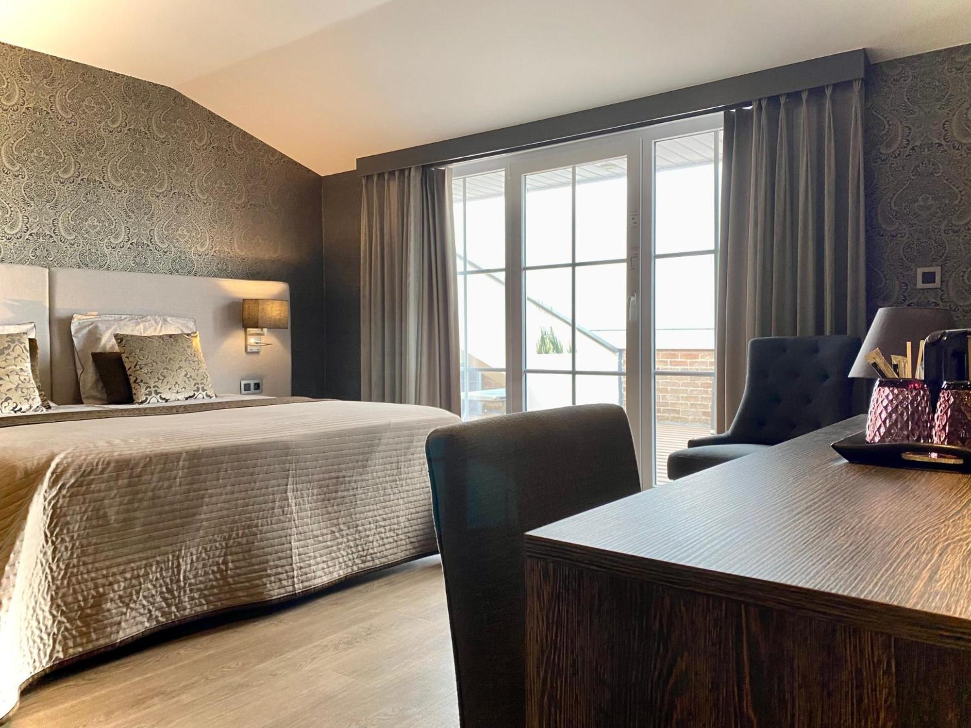 Charmehotel Kruishof 奥斯滕德 外观 照片