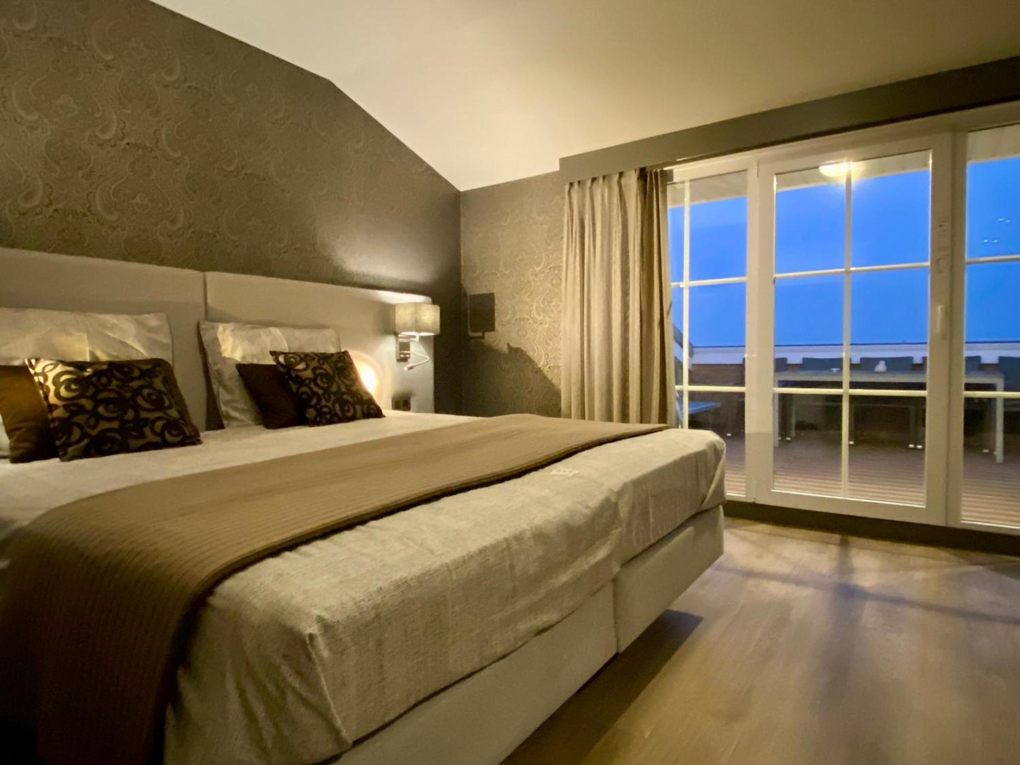 Charmehotel Kruishof 奥斯滕德 客房 照片