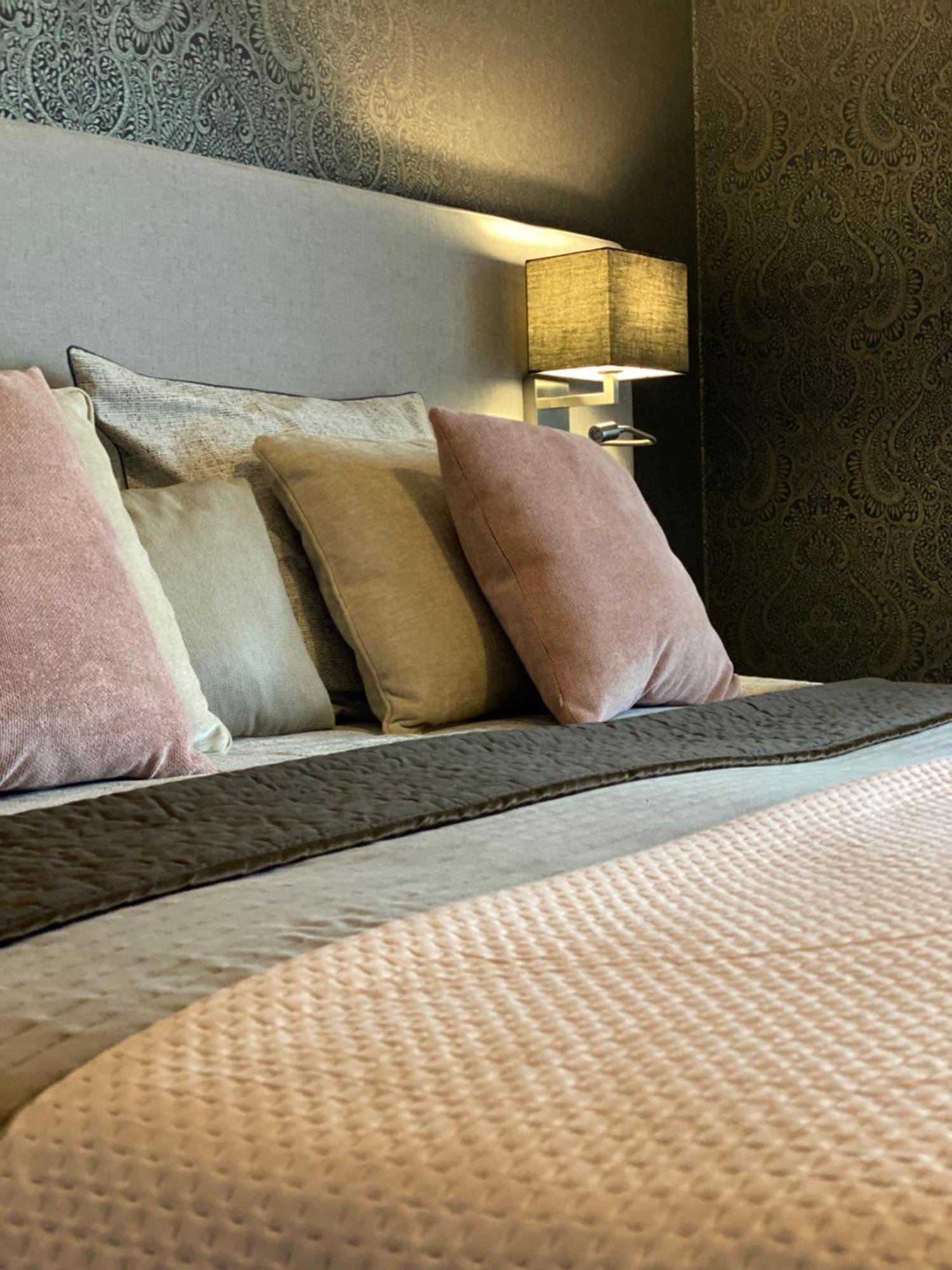 Charmehotel Kruishof 奥斯滕德 客房 照片