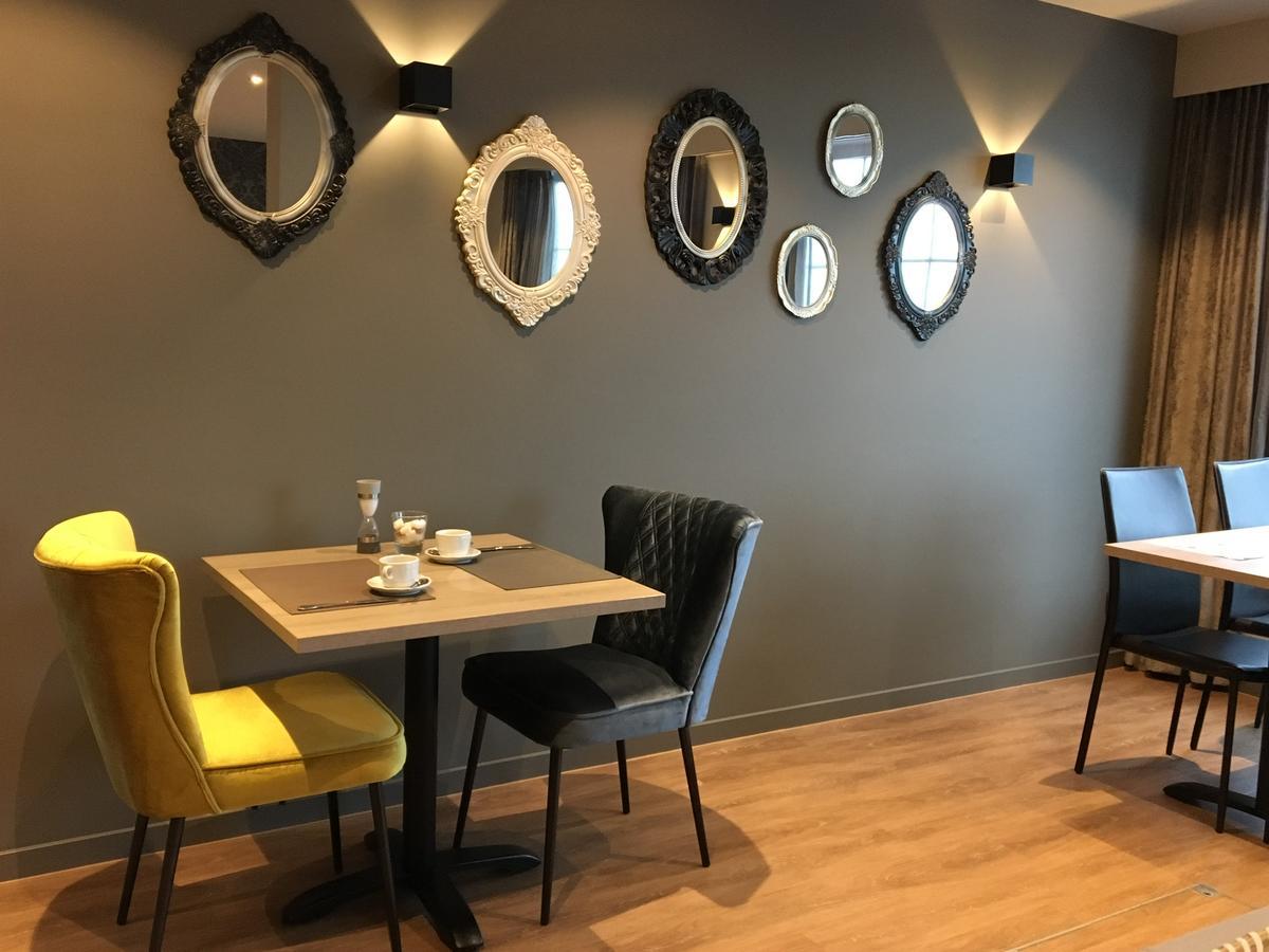 Charmehotel Kruishof 奥斯滕德 外观 照片